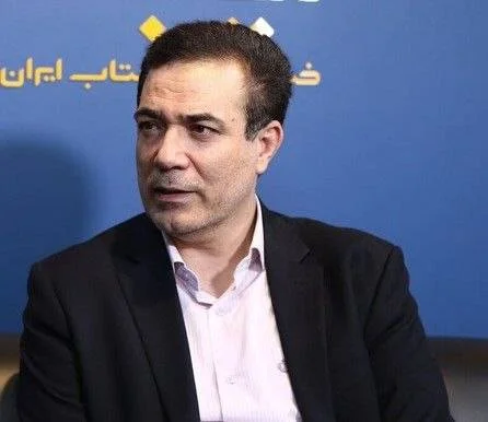 حسن سودمند افشار، مترجم رسمی انگلیسی و مسئول دفتر ترجمهٔ رسمی ۷۷۹