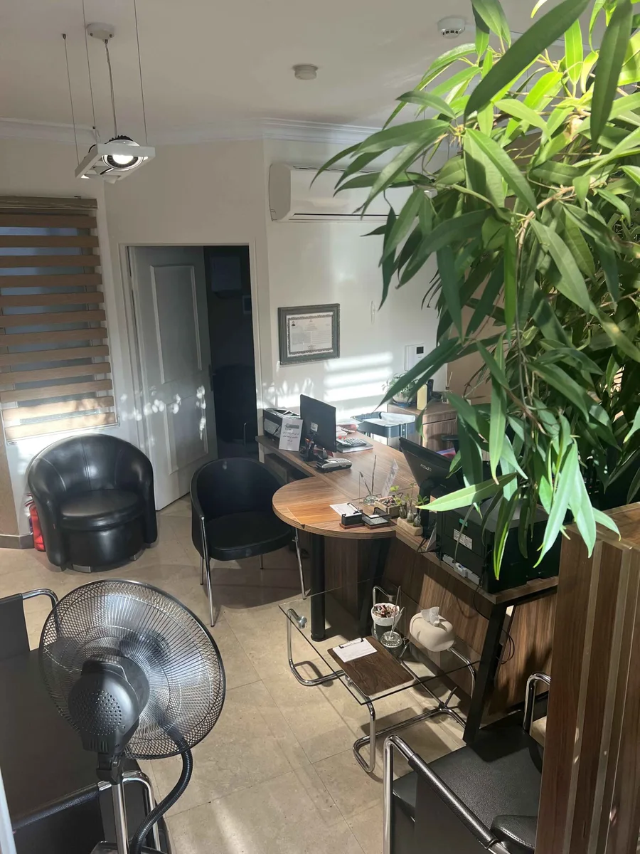 اتاق کار دارالترجمه رسمی سودالیت